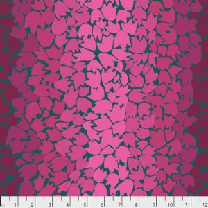 Kaffe Fassett - Ombre Leaves - Pink PWGP174-PINK